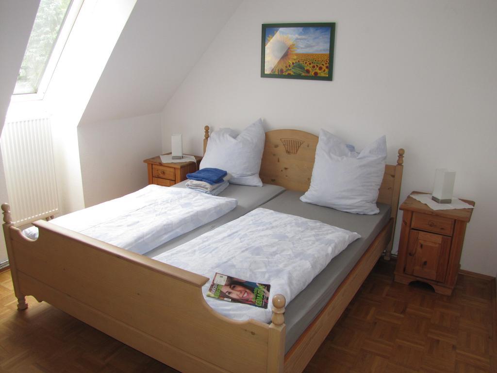 Hof Guttels Waldgasthof Ferienpension Rotenburg an der Fulda Rum bild