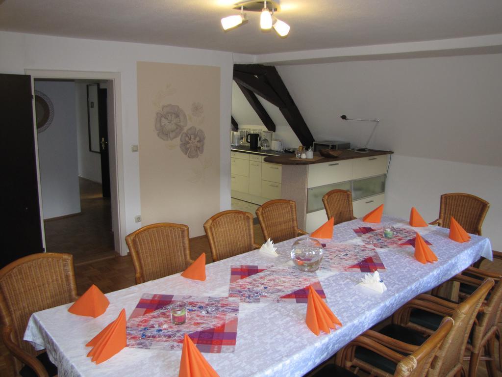 Hof Guttels Waldgasthof Ferienpension Rotenburg an der Fulda Rum bild